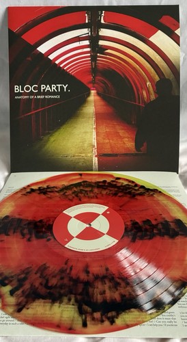 Hand bloc party - in,